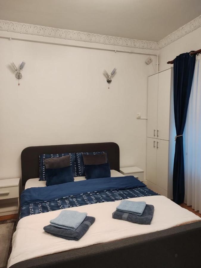 Royal Studio In Old Town Bucharest Exterior photo